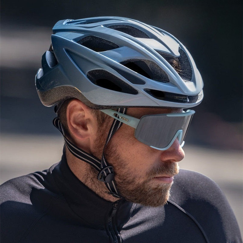 Casco da bicicletta di grandi  - Cycling Gear Of The Year recensione e prezzo