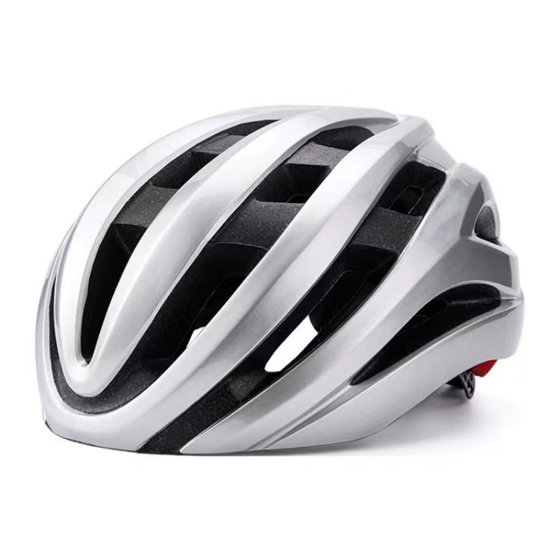 Casco da ciclismo leggero all- - Cycling Gear Of The Year recensione e prezzo
