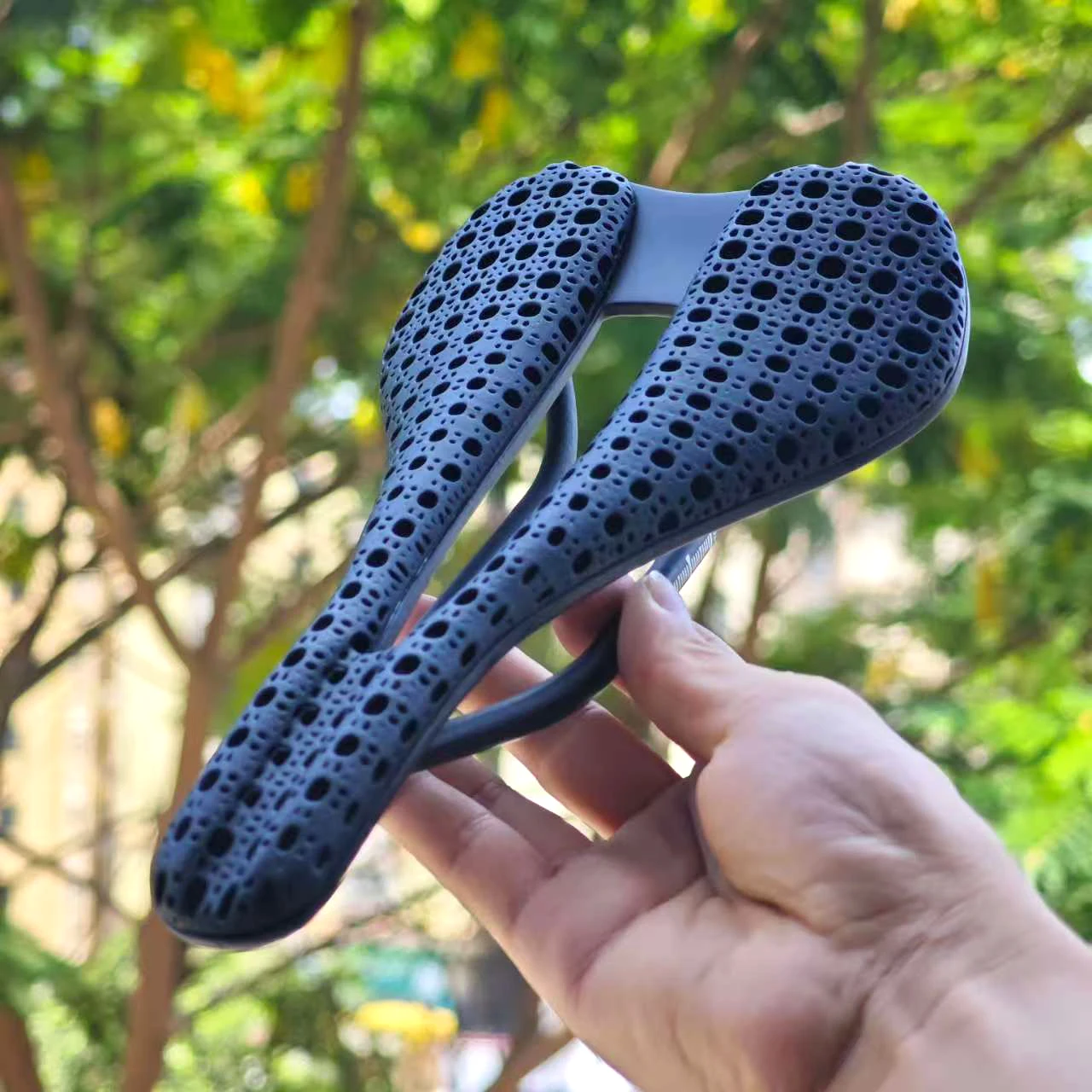 GOLDIX Sella in carbonio con s - Carbon Fiber Saddle recensione e prezzo